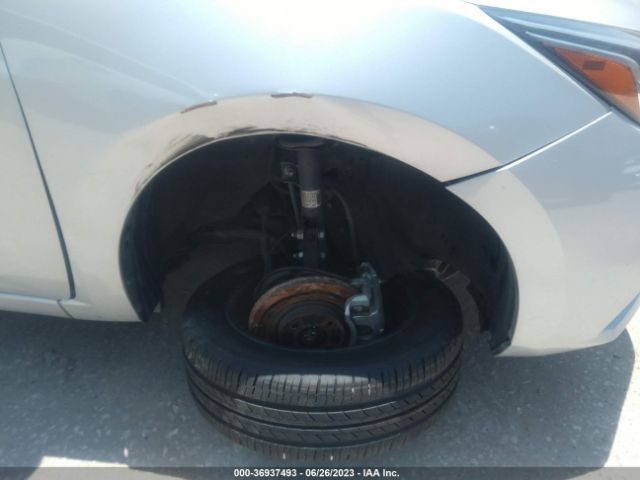 3N1CN8EV9ML887952 Nissan VERSA SV