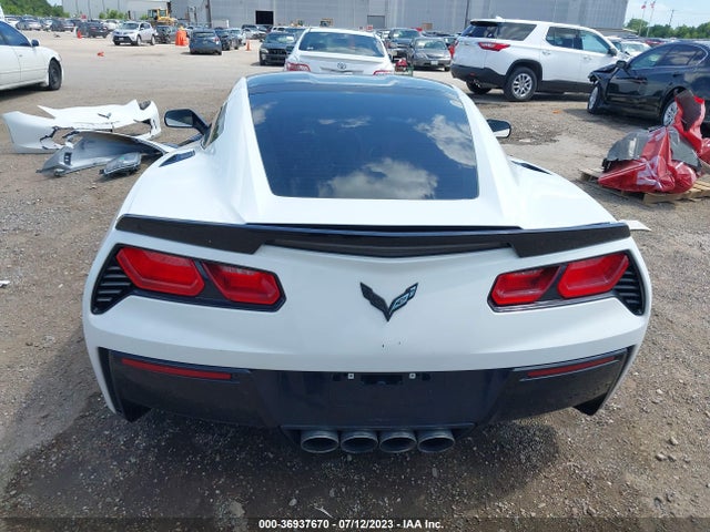 Chevrolet Corvette Stingray Z51 2014 1G1YM2D7XE5135516 Image 17