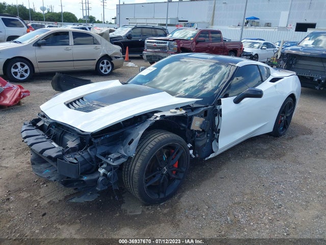 Chevrolet Corvette Stingray Z51 2014 1G1YM2D7XE5135516 Image 2