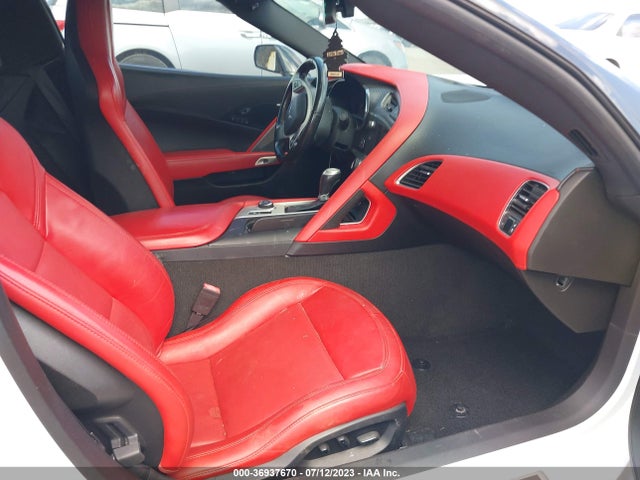 Chevrolet Corvette Stingray Z51 2014 1G1YM2D7XE5135516 Image 5