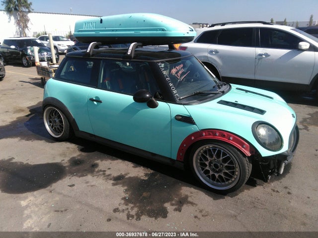 2007 MINI COOPER HARDTOP WMWMF335X7TT57460 Photo 0