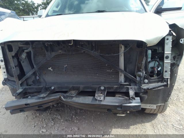 1GKS1HKCXFR743592 GMC Yukon Xl Slt