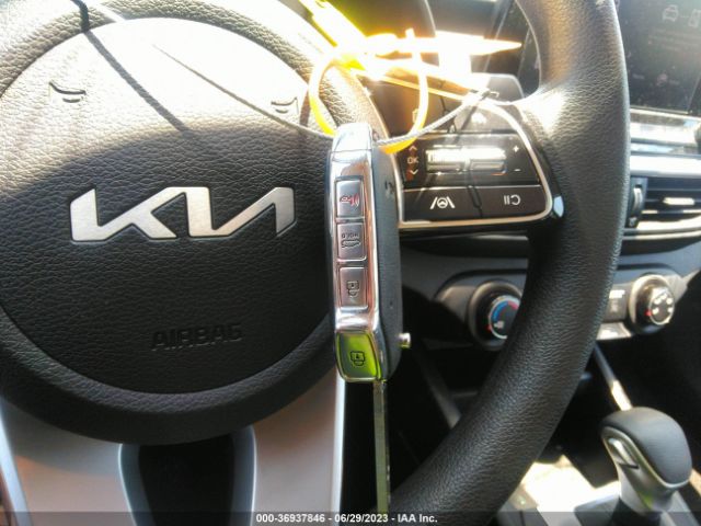 3KPF24AD9PE573042 KIA FORTE LX