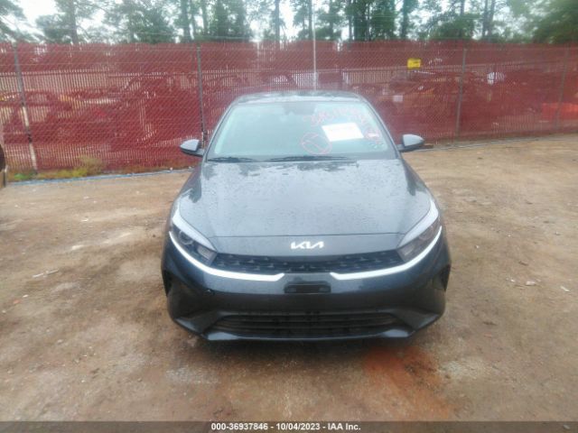 3KPF24AD9PE573042 KIA FORTE LX