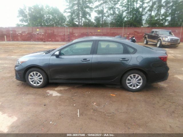 3KPF24AD9PE573042 KIA FORTE LX