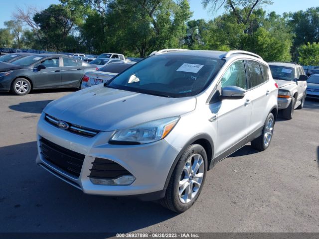 1FMCU9J9XEUC25184 Ford Escape Titanium