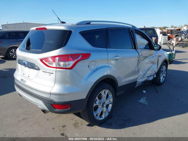 1FMCU9J9XEUC25184 Ford Escape Titanium