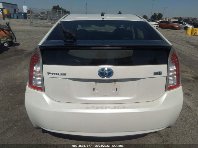 Toyota Prius Four 2015 JTDKN3DUXF0399677 Image 9