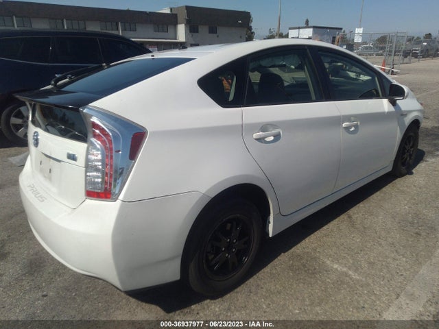 Toyota Prius Four 2015 JTDKN3DUXF0399677 Image 11