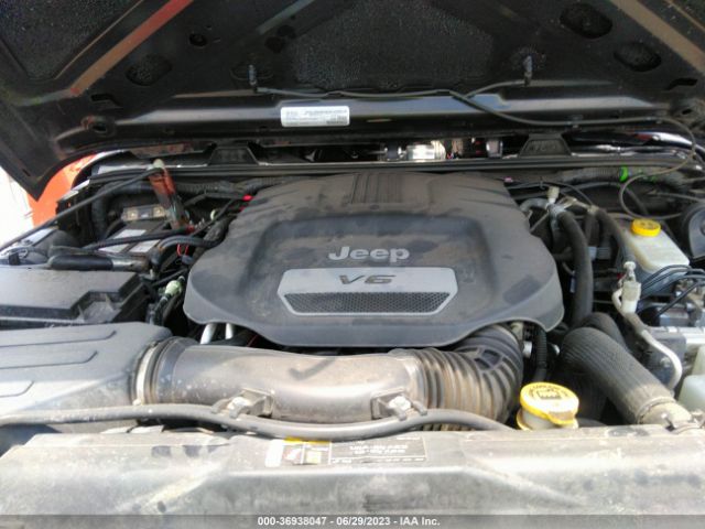 1C4BJWDG5HL733221 Jeep Wrangler Unlimited Sport