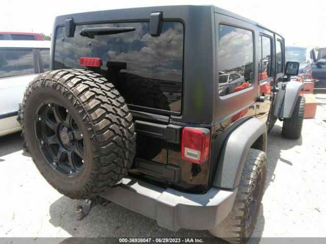 1C4BJWDG5HL733221 Jeep Wrangler Unlimited Sport