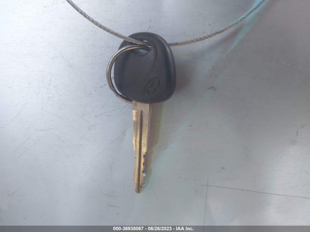 2003 HYUNDAI SONATA GLS/LX VIN: KMHWF35H83A762804
