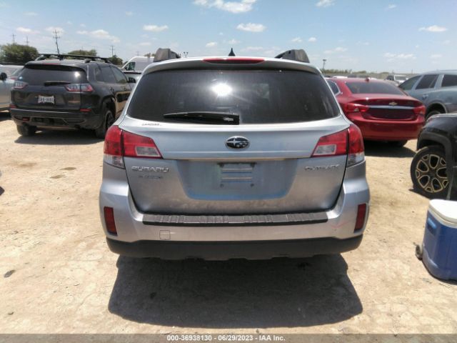 4S4BRCCC8E3275137 Subaru Outback 2.5i Premium