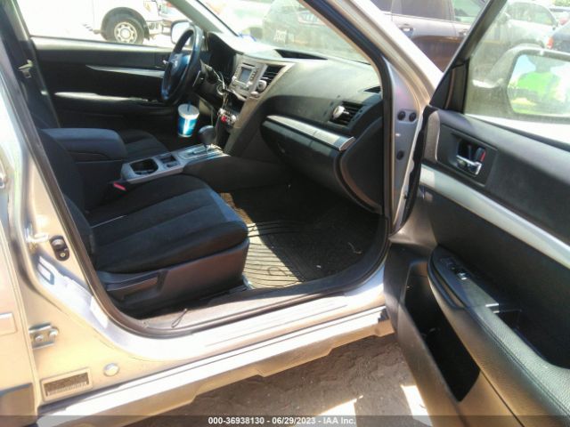 4S4BRCCC8E3275137 Subaru Outback 2.5i Premium