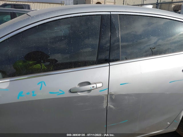 Chevrolet MALIBU LT 2018 1G1ZD5ST7JF191777 Image 15