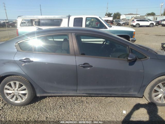 KNAFX4A67G5551732 KIA FORTE LX