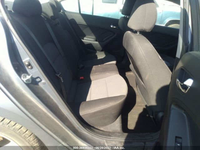 KNAFX4A67G5551732 KIA FORTE LX