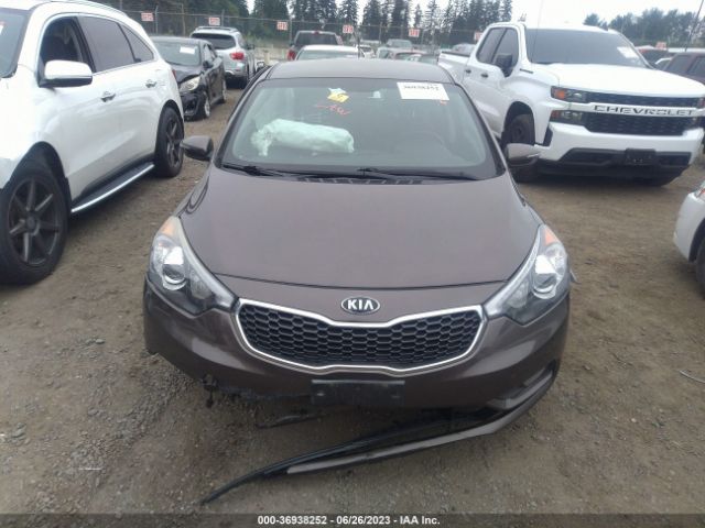 KNAFX5A84F5269313 KIA Forte 5-door Ex