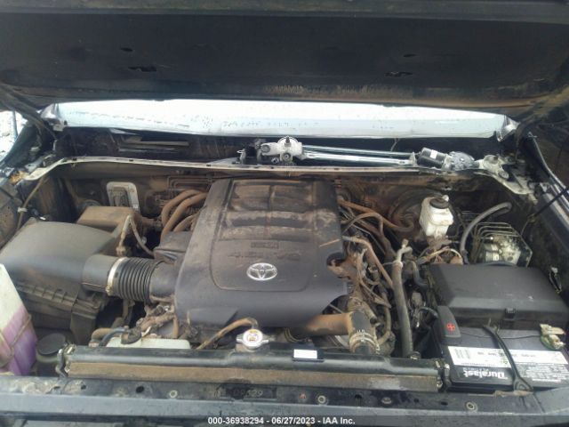5TFEM5F14JX130685 Toyota Tundra Sr5 4.6l V8