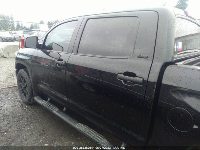 5TFEM5F14JX130685 Toyota Tundra Sr5 4.6l V8