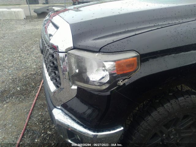 5TFEM5F14JX130685 Toyota Tundra Sr5 4.6l V8