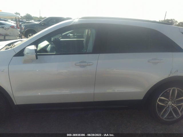 2022 Cadillac XT4, VIN: 1GYFZER49NF170083