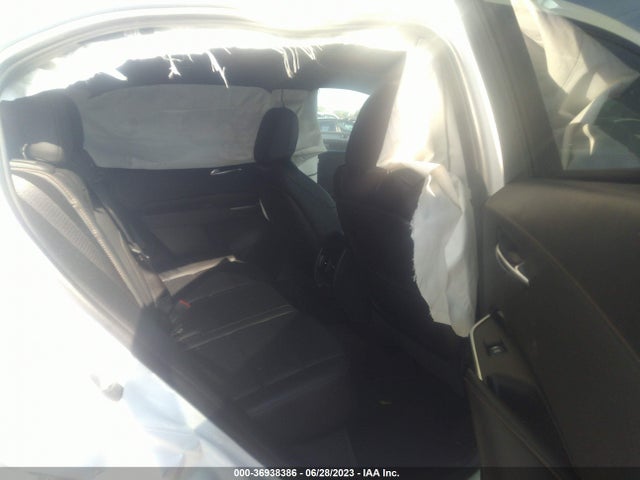 2022 Cadillac XT4, VIN: 1GYFZER49NF170083