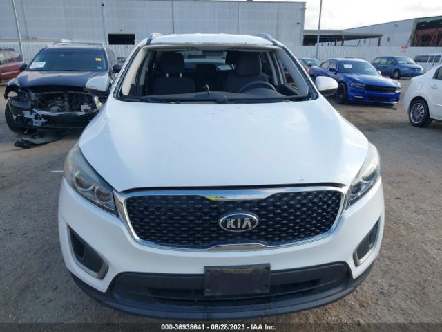 5XYPG4A32GG082697 KIA SORENTO LX