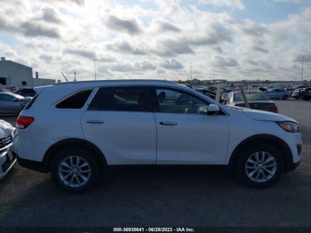 5XYPG4A32GG082697 KIA SORENTO LX