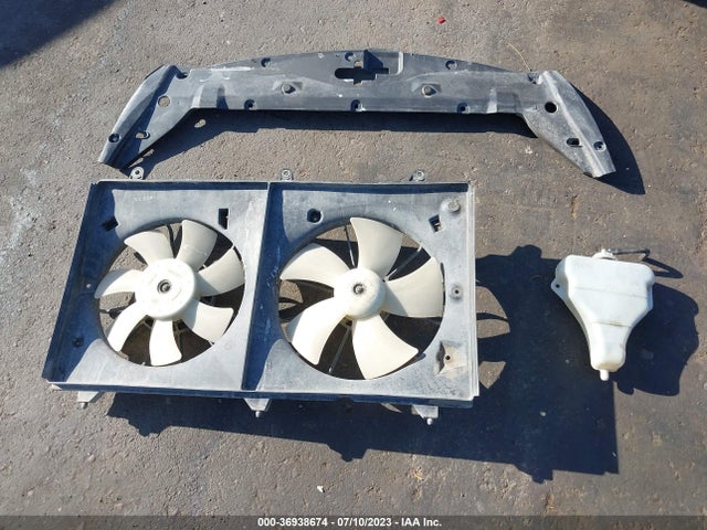 2004 HONDA ACCORD SDN DX VIN: JHMCM56144C009074