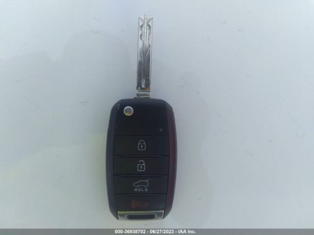 KNDJN2A2XF7221543 KIA Soul Base