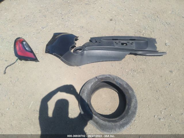 KNDJN2A2XF7221543 KIA Soul Base