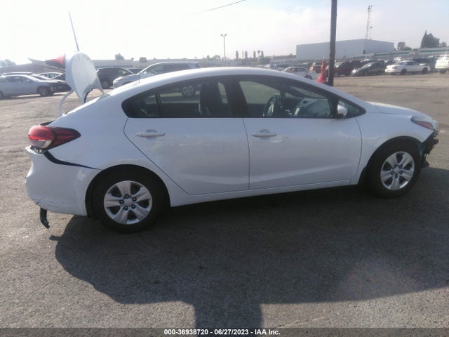 KIA FORTE LX 2018 3KPFL4A76JE247889 Image 4