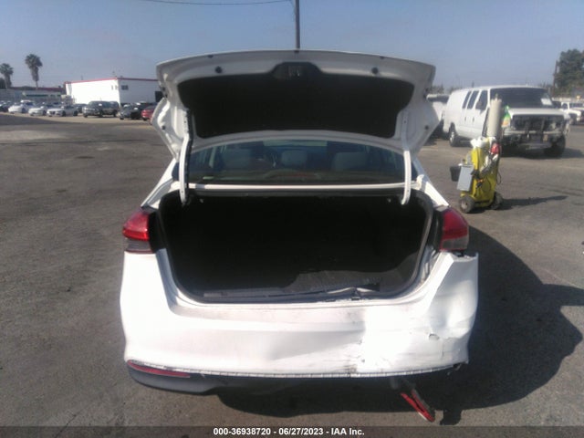 KIA FORTE LX 2018 3KPFL4A76JE247889 Image 7