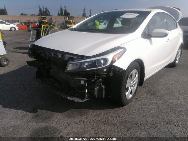 KIA FORTE LX 2018 3KPFL4A76JE247889 Image 2