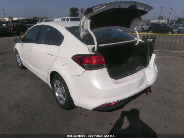 KIA FORTE LX 2018 3KPFL4A76JE247889 Image 8