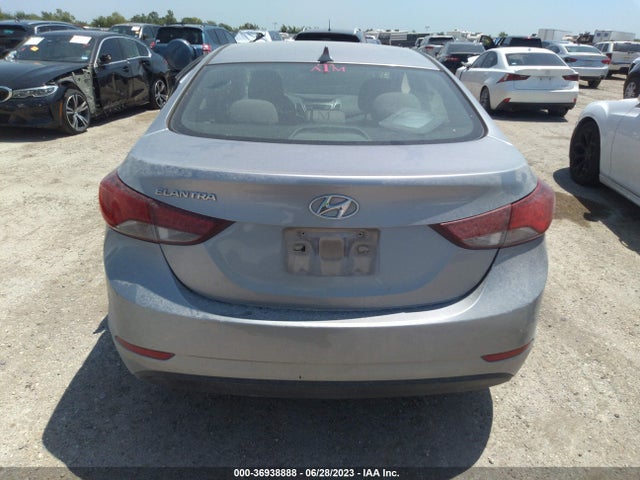 Hyundai ELANTRA SE 2015 5NPDH4AE1FH568197 Image 16