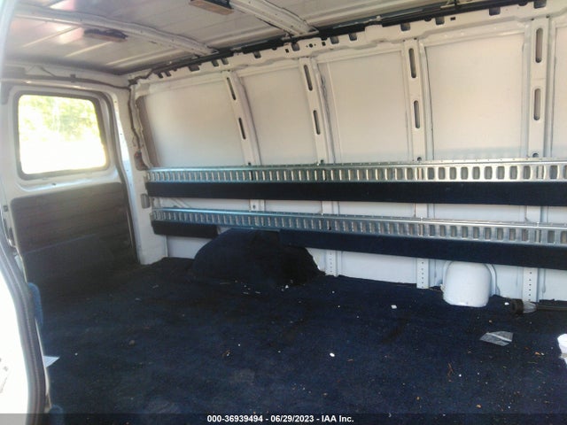 Chevrolet EXPRESS CARGO VAN 2020 1GCWGAFP3L1161277 Image 8