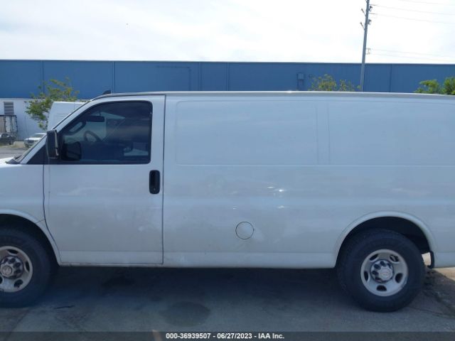 Chevrolet EXPRESS CARGO VAN 2019 1GCWGAFG5K1206668 Image 6