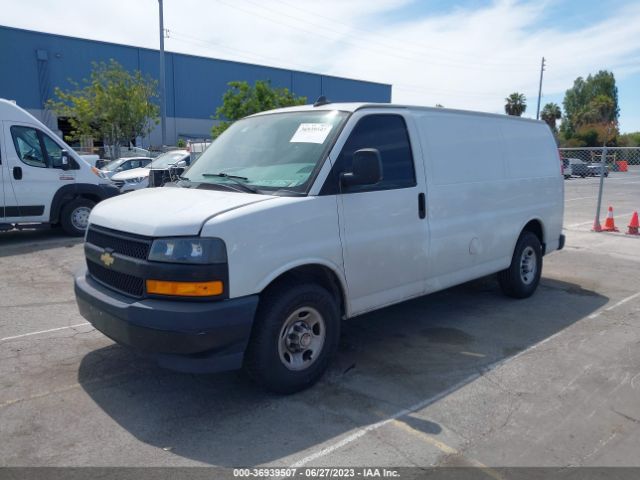 Chevrolet EXPRESS CARGO VAN 2019 1GCWGAFG5K1206668 Image 2