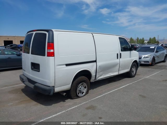 Chevrolet EXPRESS CARGO VAN 2019 1GCWGAFG5K1206668 Image 10