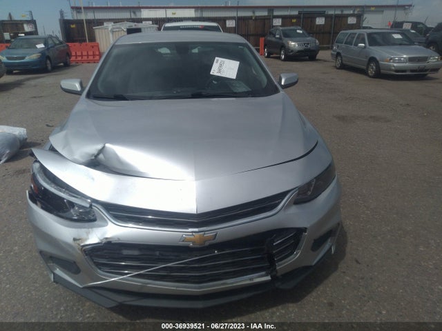 Chevrolet MALIBU LT 2018 1G1ZD5ST8JF155564 Image 4