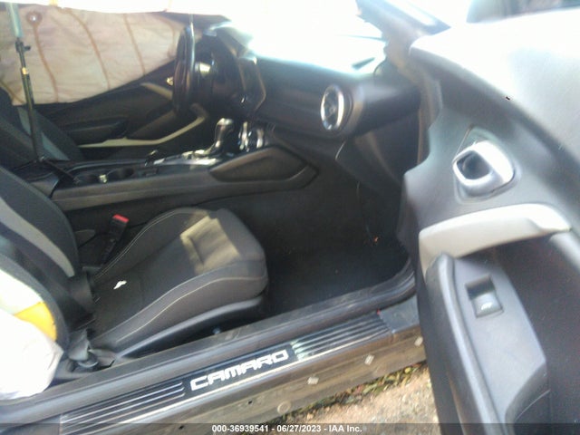 Chevrolet Camaro 1lt 2018 1G1FB1RS2J0185757 Image 5