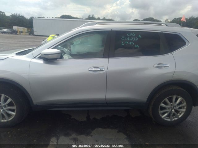 5N1AT2MV9JC833398 Nissan ROGUE SV