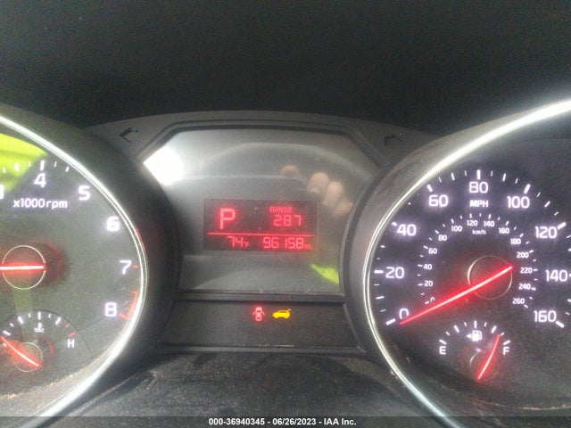 2016 KIA SEDONA LX VIN: KNDMB5C17G6146805