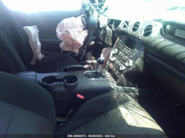1FA6P8AM6H5202027 Ford Mustang V6