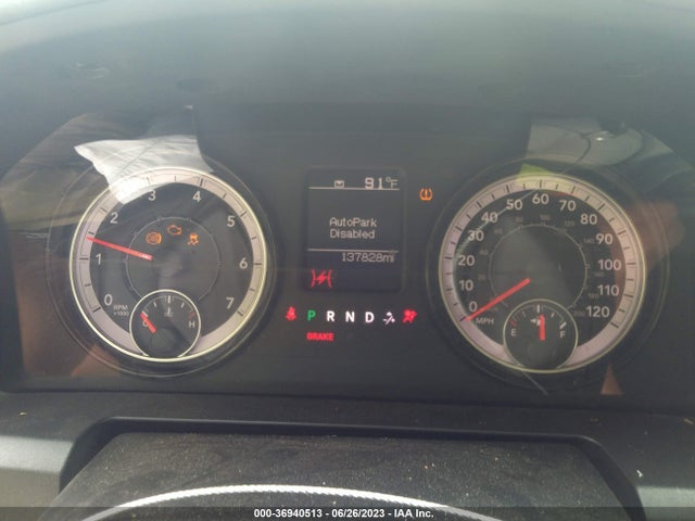 2018 RAM 1500 EXPRESS VIN: 1C6RR7FG1JS261354