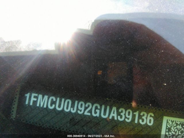 1FMCU0J92GUA39136 Ford Escape Titanium