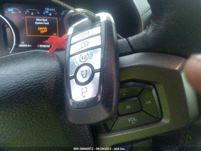 1FMJU1JTXJEA49844 Ford Expedition Xlt
