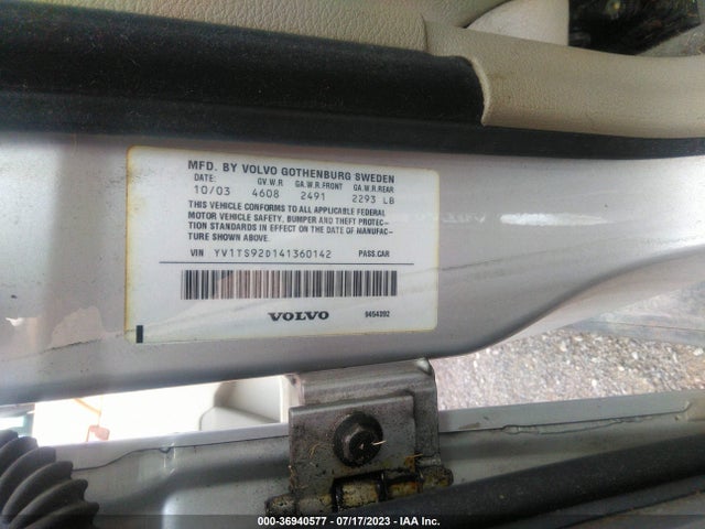 2004 VOLVO S80 VIN: YV1TS92D141360142